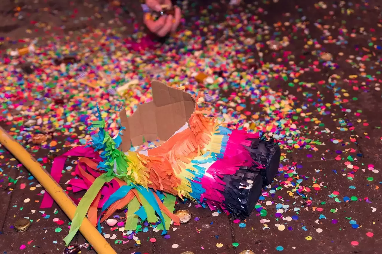 10 Festive Christmas Party Games for All Ages