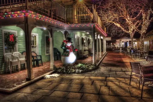 7 International Christmas Traditions to Discover